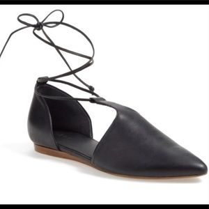 Vince Novella Leather Flat Size 9